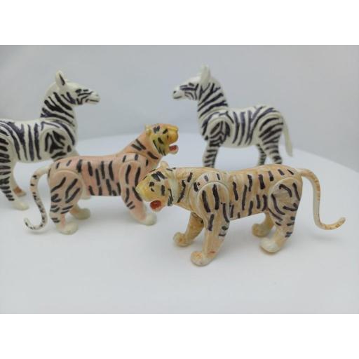 PLAYMOBIL LOTE 2 CEBRAS Y 2 TIGRES PRIMERA EPOCA  ANIMALES AVES (PINTADOS) [1]