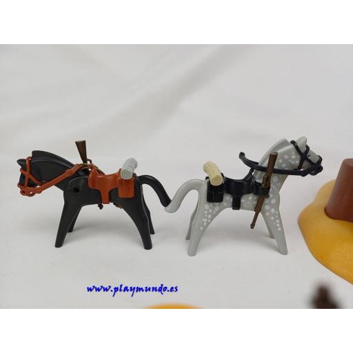 PLAYMOBIL 3815 ESCONDITE DE LOS FORAJIDOS (AÑO 1995) [4]
