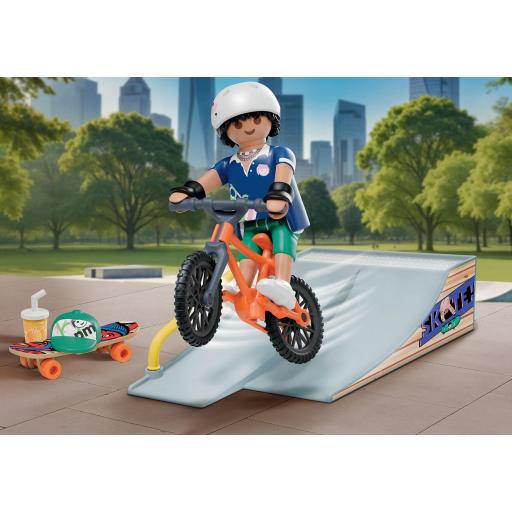 PLAYMOBIL 71798 SKATEBOARD CON RAMPA [2]