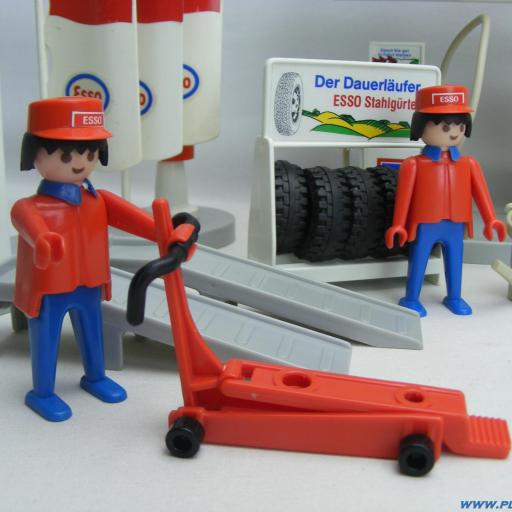 PLAYMOBIL 3439 GASOLINERA CON VEHICULOS (AÑO 1981 - 1986) [2]