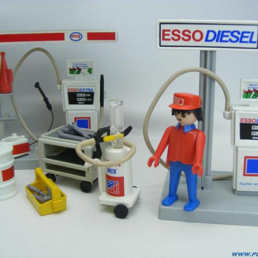 PLAYMOBIL 3439 GASOLINERA CON VEHICULOS (AÑO 1981 - 1986) [3]