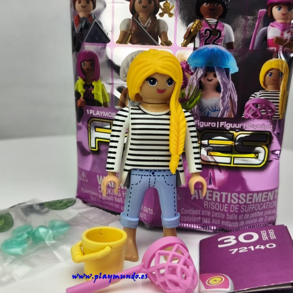 PLAYMOBIL SERIE 30 CHICAS RECOGIENDO CONCHAS EN LA PLAYA