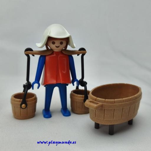 PLAYMOBIL 3372 LAVANDERA CAMPESINA MEDIEVAL (AÑO 1977) [4]