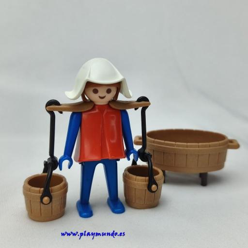 PLAYMOBIL 3372 LAVANDERA CAMPESINA MEDIEVAL (AÑO 1977) [0]