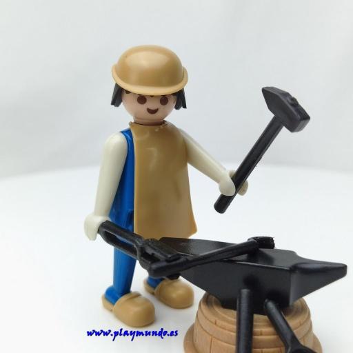 PLAYMOBIL 3370 HERRERO MEDIEVAL (AÑO 1977) [1]