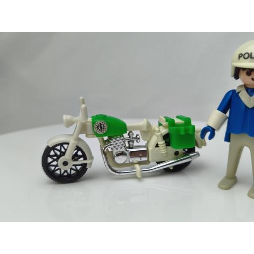 PLAYMOBIL POLICIA CON MOTO PRIMERA EPOCA [3]