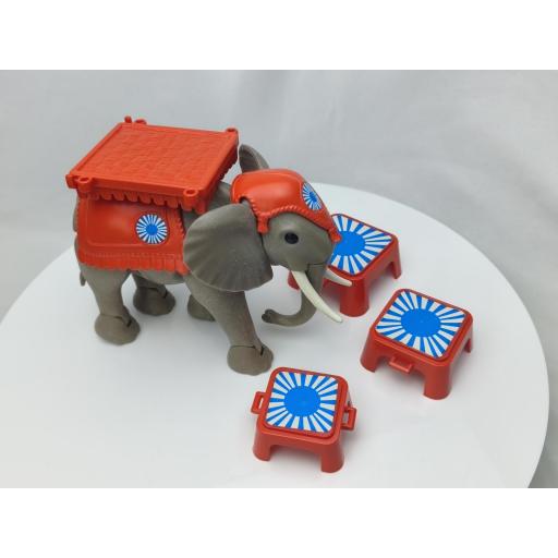 PLAYMOBIL ELEFANTE DEL CIRCO PRIMERA EPOCA [4]