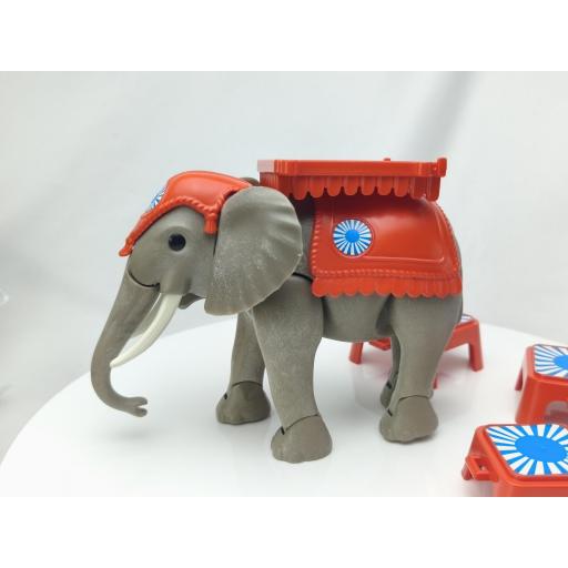 PLAYMOBIL ELEFANTE DEL CIRCO PRIMERA EPOCA [1]