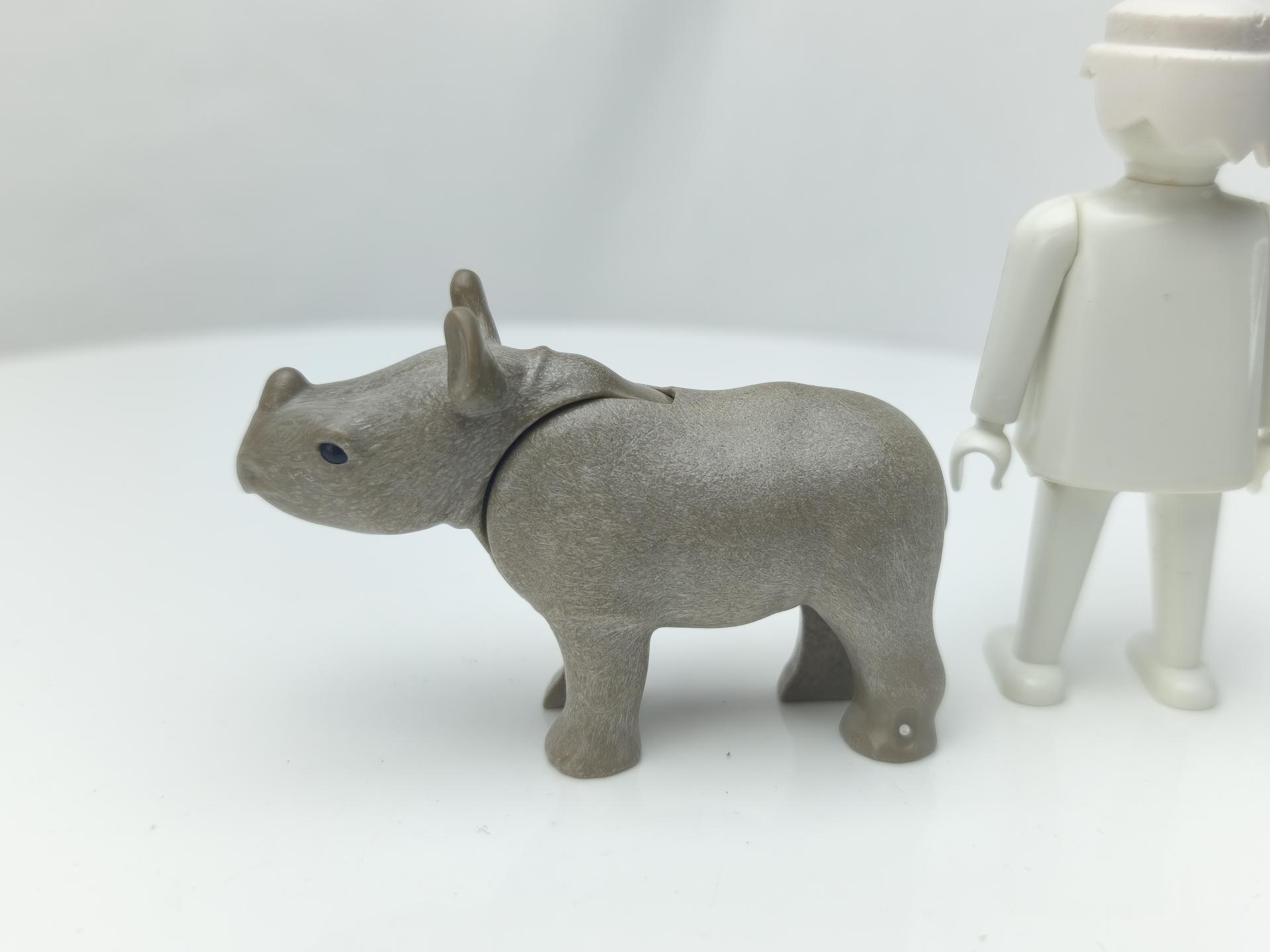 PLAYMOBIL CRIA DE RINOCERONTE ANIMALES