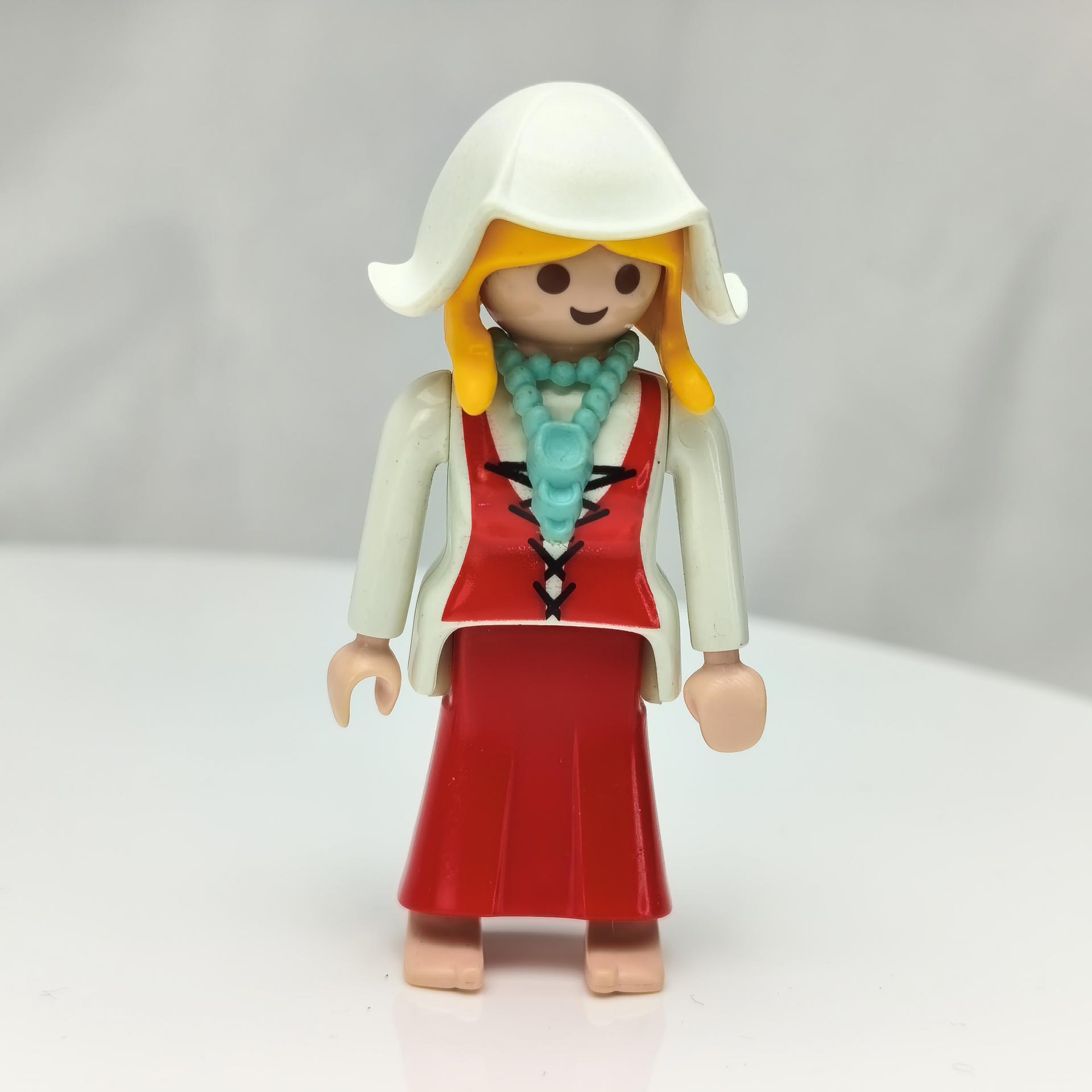 PLAYMOBIL PERSONAJE MEDIEVAL CAMPESINA DE LA REF 3666