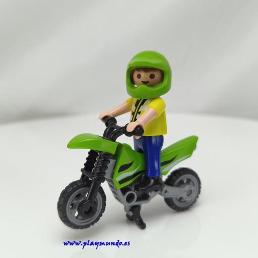 PLAYMOBIL NIÑO CON MOTO VERDE [0]