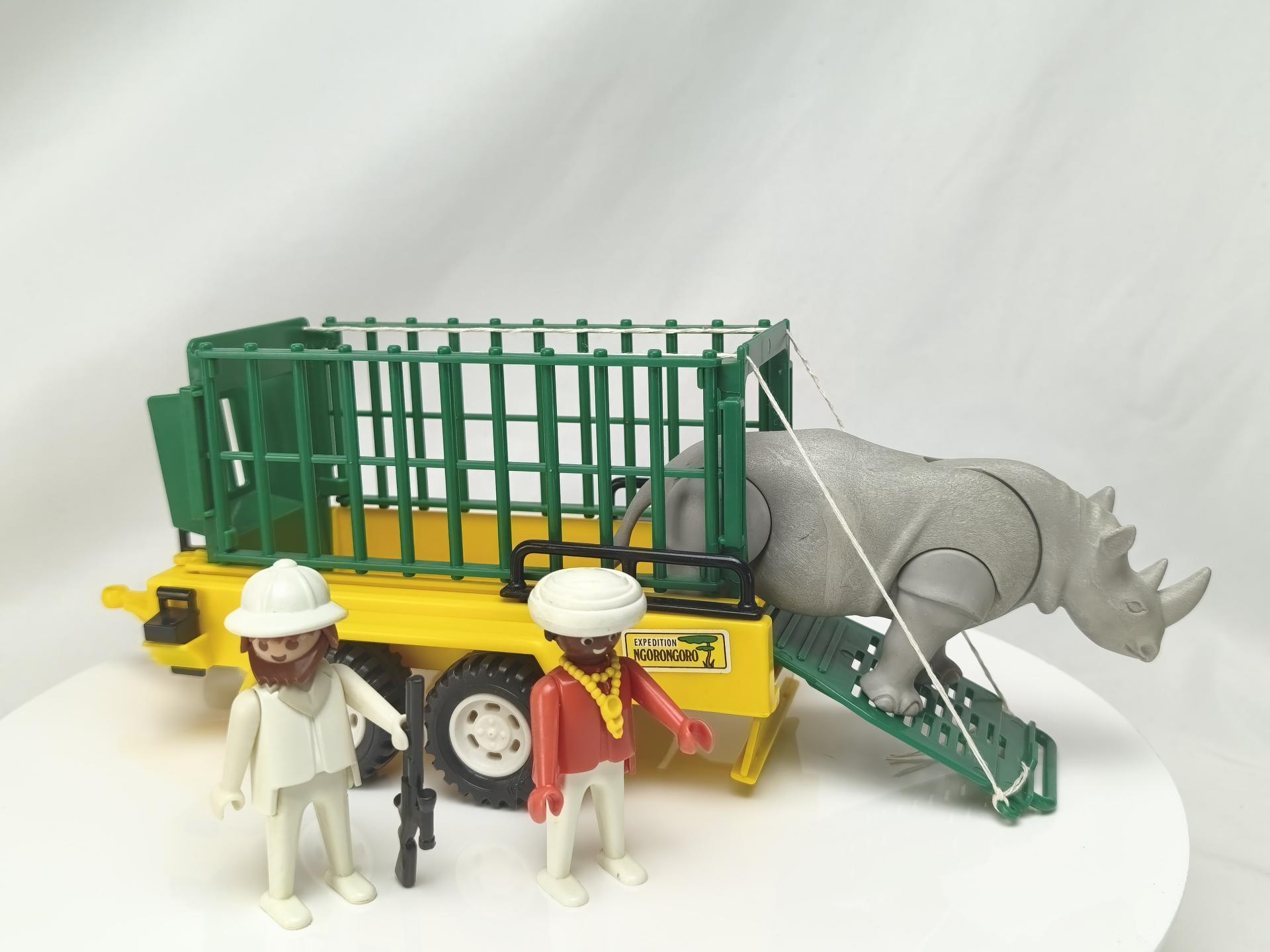 PLAYMOBIL 3529 REMOLQUE RINOCERONTE EXPEDICION NGORONGORO SABANA (1980 )