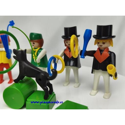 PLAYMOBIL 3513 PAYASOS , MALABARISTAS Y DOMADORA DE PERROS (AÑO 1978 - 1982)) [5]