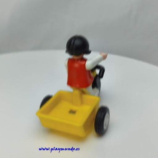 PLAYMOBIL 3359  NIÑA CON TRICICLO (AÑO 1982) [1]