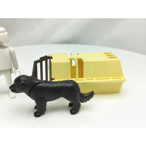 PLAYMOBIL PERRO GRANDE CON TRANSPORTIN ANIMALES  mod0044 [2]