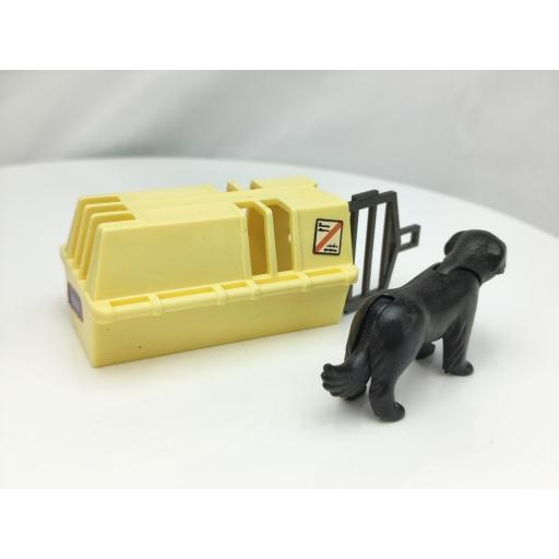 PLAYMOBIL PERRO GRANDE CON TRANSPORTIN ANIMALES  mod0044 [1]
