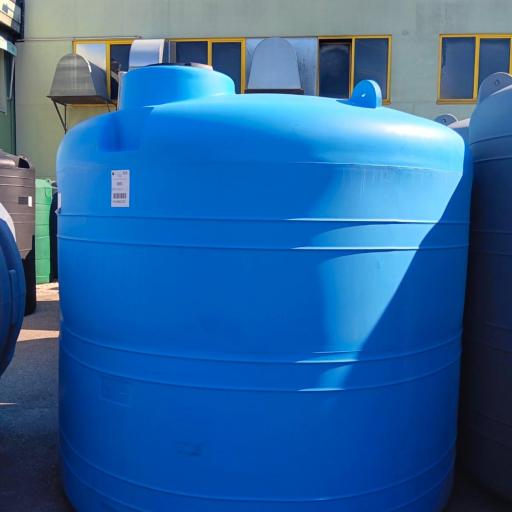 Depósito de 7500 litros vertical polietileno agua potable  [2]