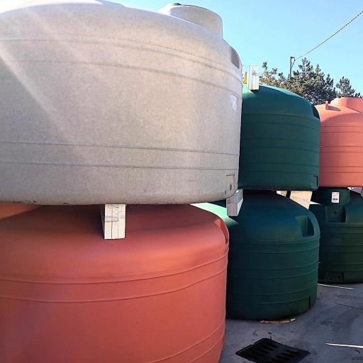 Depósito de 7500 litros vertical polietileno agua potable  [3]