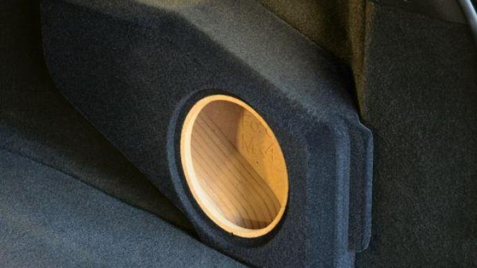 Caja subwoofer Ford Mondeo Mk4 Wagon [1]
