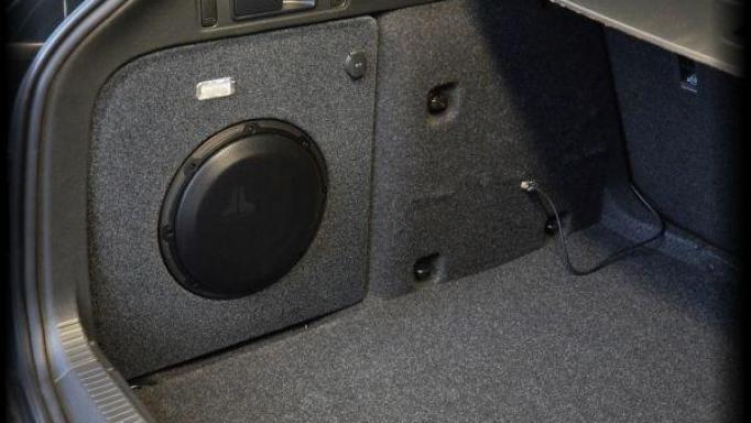 Caja subwoofer  Skoda Octavia 3 Wagon [1]