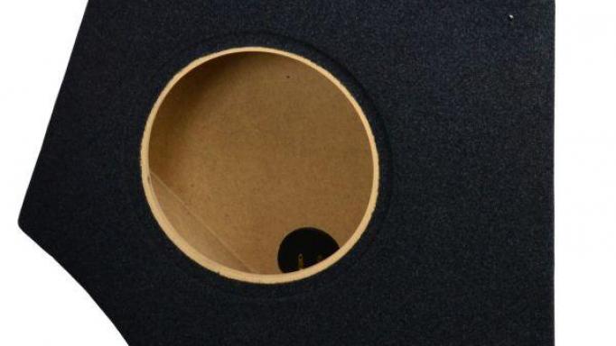 Caja  subwoofer  paso de rueda de VW Transporter T5