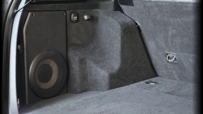 Caja subwoofer Mercedes GLK  [1]