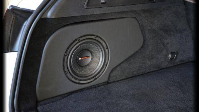 Caja subwoofer Mercedes GLC  [1]