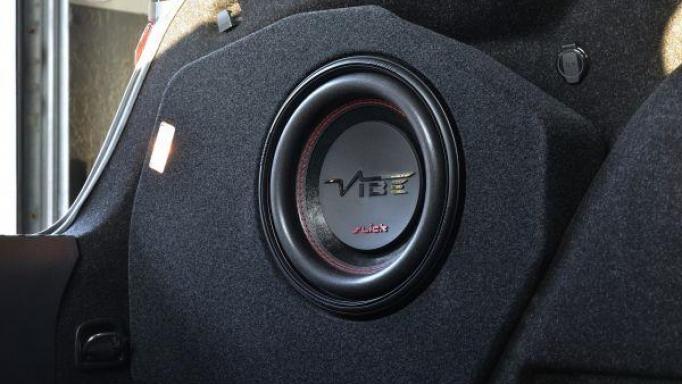 Caja  subwoofer Skoda Octavia 4 [1]