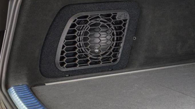Caja para subwoofer  Audi A6 C8 Avant  [1]