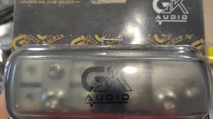 Distribuidor 1 ent 2 salidas Gk Audio