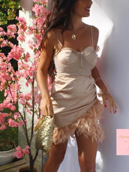 Vestido Cabaret Plumas Dorado [2]