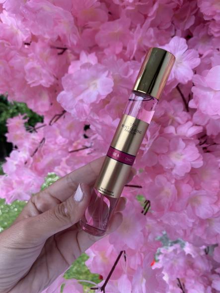 Mini Colonia Montale Roses [1]