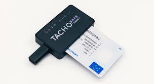 TACHOSAFE CONNECT - Aparato de descarga de tacógrafos y tarjetas de conductor + programa de análisis de los datos + envío automático a la nube gratuita de por vida