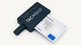 TACHOSAFE CONNECT - Aparato de descarga de tacógrafos y tarjetas de conductor + programa de análisis de los datos + envío automático a la nube gratuita de por vida [0]