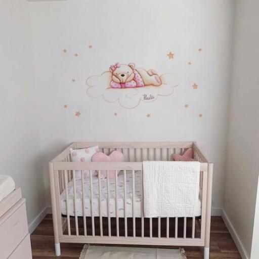 VINILO INFANTIL: Osita en nube y estrellas, vinilo de efecto pintado a mano para decorar paredes de habitaciones infantiles [1]
