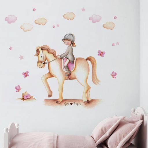 VINILO INFANTIL: Hípica, niña en caballo con flor, 6 mariposas, 6 nubes y 20 estrellas [2]