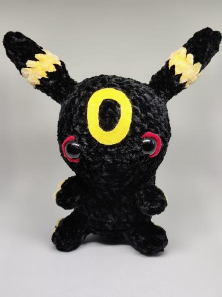 Umbreon Pokémon a crochet hecho a mano con lana suave peluche amigurumi hand made