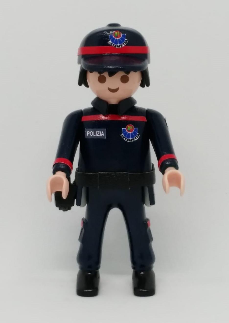 Playmobil personalizado Ertzaintza Policía del País Vasco Euskadi con uniforme de seguridad ciudadana hombre