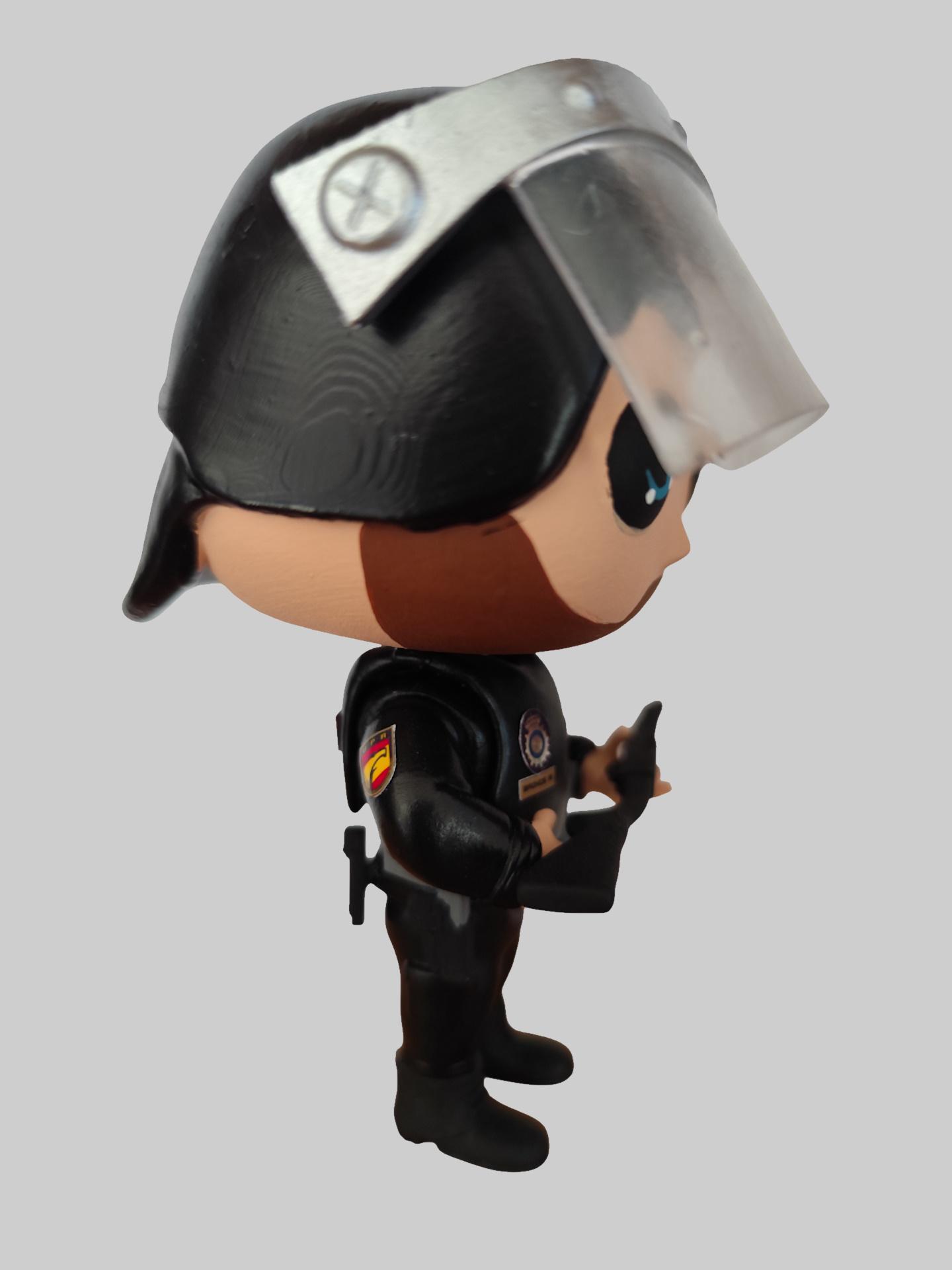 Funcops Policía Nacional CNP con uniforme UPR Unidad de Prevención y  Reacción hombre