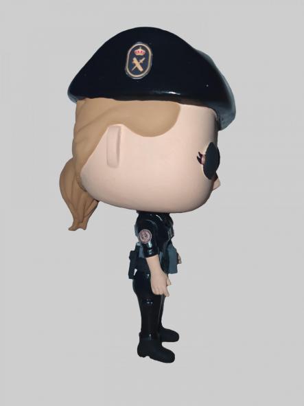 Funcops Guardia civil con uniforme del GRS Grupo Rural de Seguridad mujer [2]