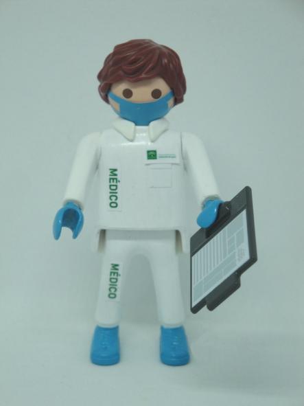 Playmobil personalizado Médico con uniforme del Servicio Andaluz de Salud SAS doctor hombre