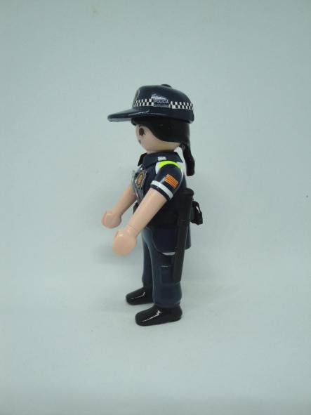 Playmobil personalizado con el uniforme de la Guardia Urbana de Barcelona mujer [2]