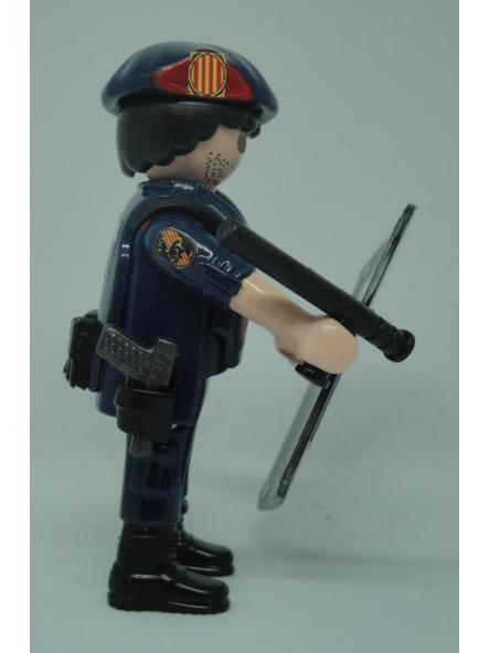 Playmobil personalizado con uniforme del grupo ARRO de Mossos d´Esquadra con escudo antidisturbios hombre  [3]