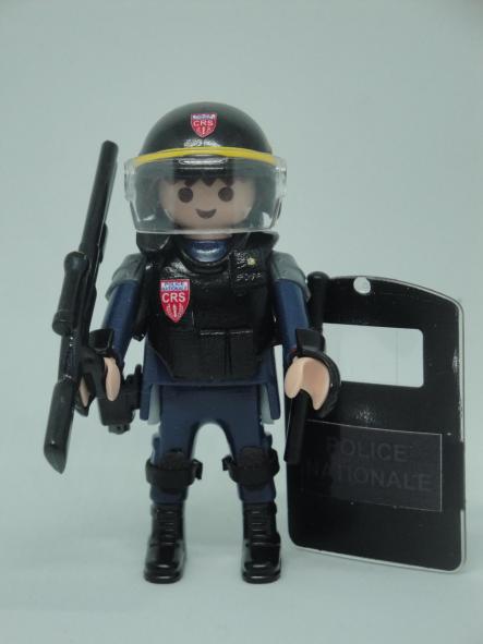 Playmobil personalizado con el uniforme de las CRS de la Policía Nacional de Francia