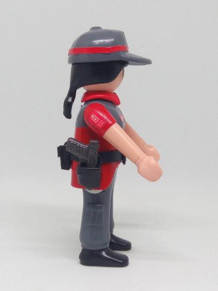 Playmobil personalizado con uniforme policía foral de Navarra Foruzaingoa mujer [2]