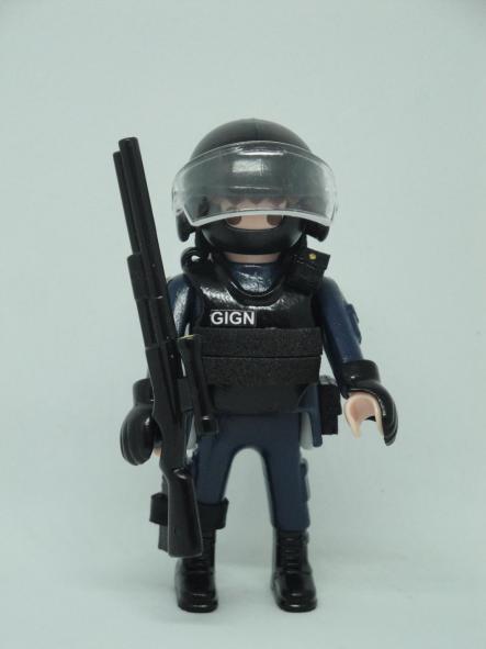 Playmobil personalizado con uniforme del GIGN de la Gendarmerie francesa swat team hombre