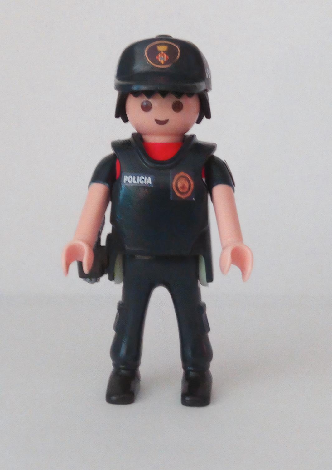 Playmobil personalizado con uniforme de la guardia urbana de Cornellá hombre
