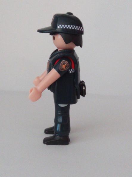 Playmobil personalizado con uniforme de la guardia urbana de Cornellá hombre [2]