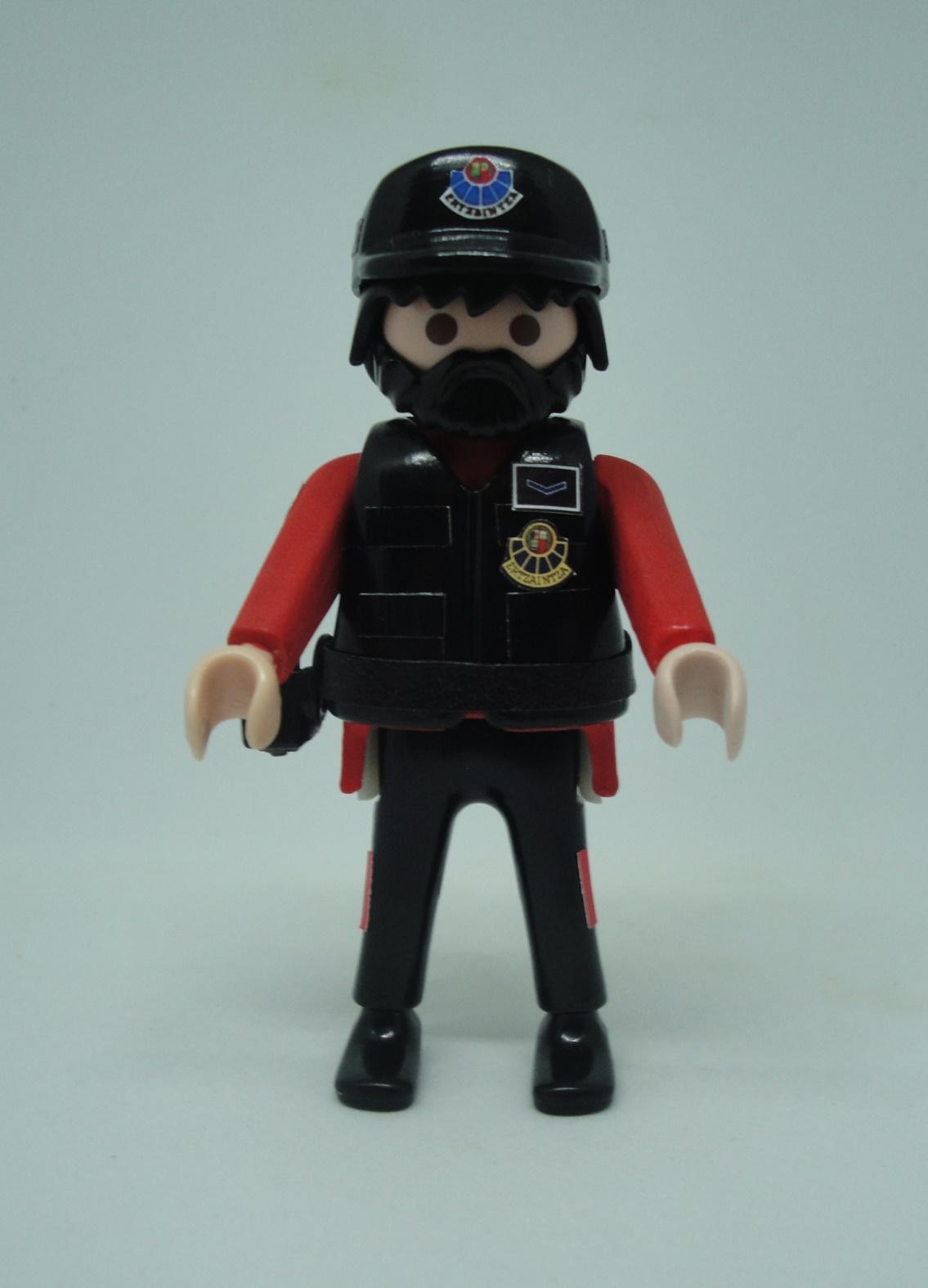 Playmobil personalizado Policía Judicial Científica de la Ertzaintza hombre