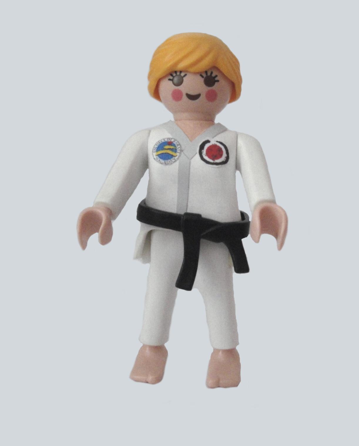 Playmobil personalizado con kimono de artes marciales karate judo tai-chi kung-fu Jiu-Jitsu mujer